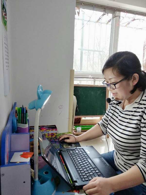 材料与化工工程学院 巨婷婷.jpg