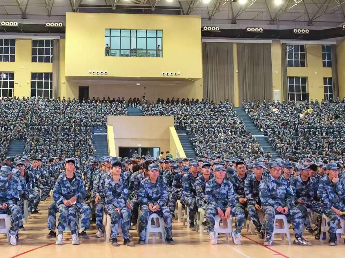 珍爱生命，关注健康—开元集团网站在军训期间举行应急救援专题知识讲座