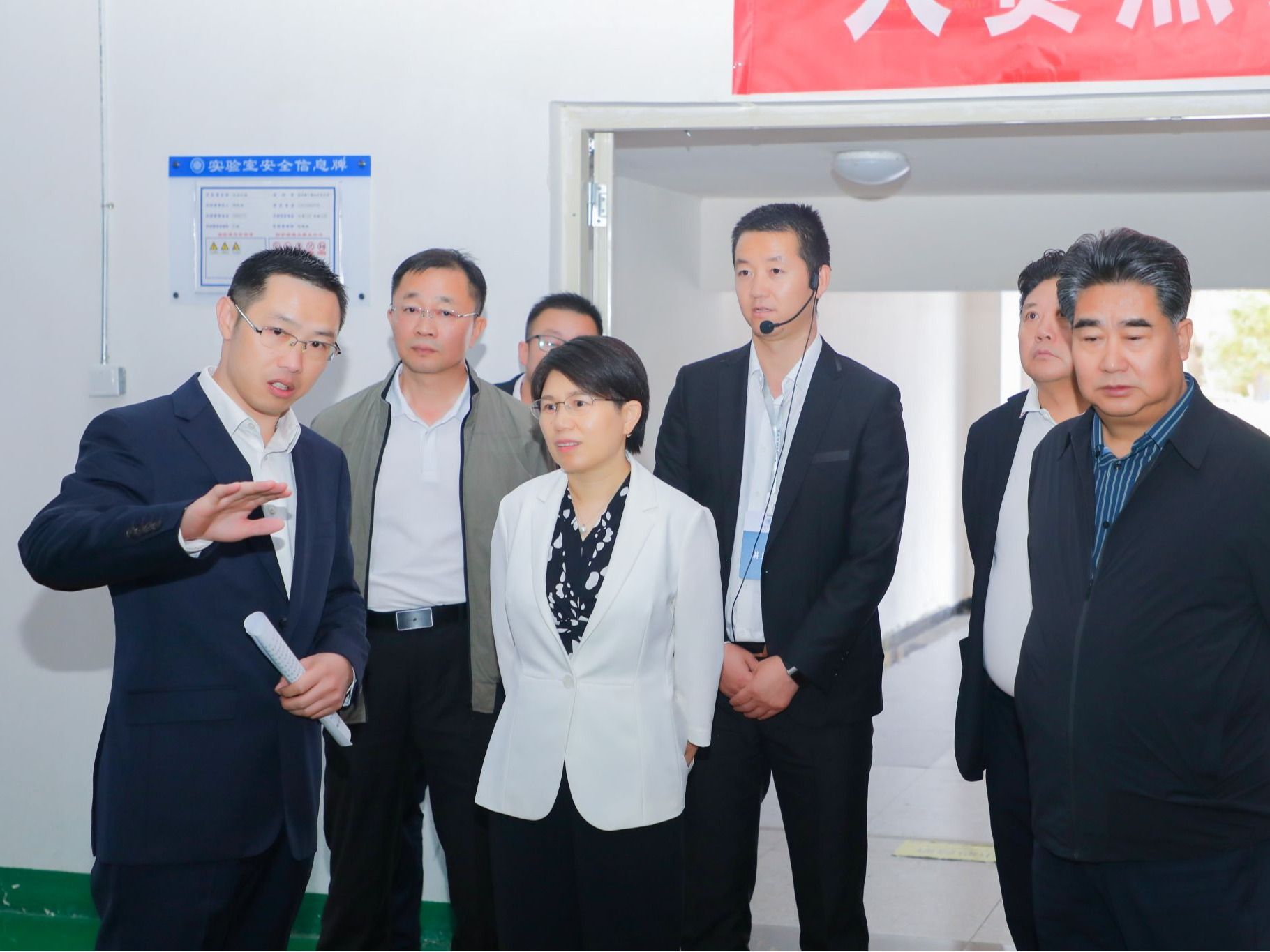 浙甘民进企业家联谊会代表团深入开元集团网站考察座谈