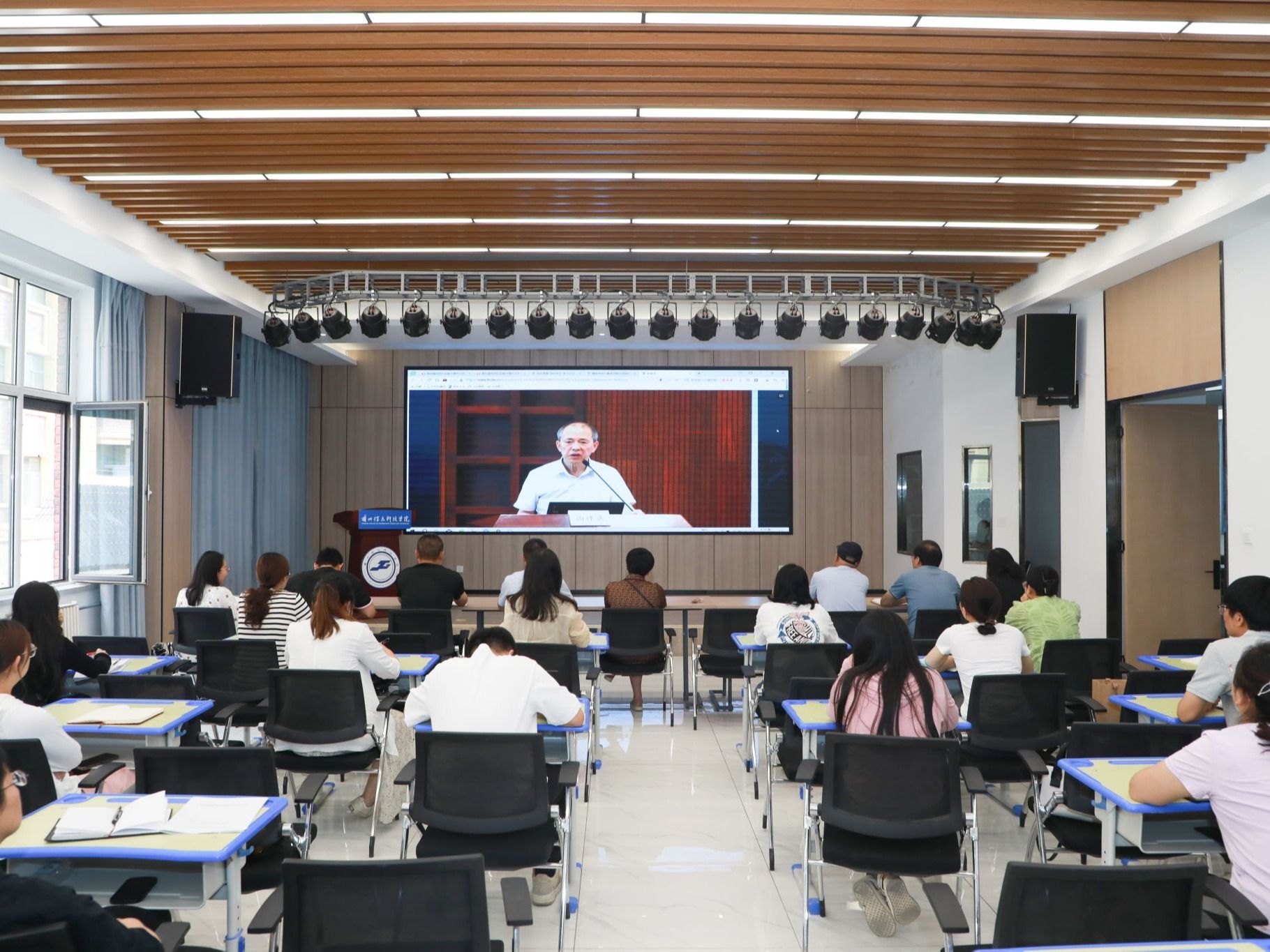 开元集团网站全体辅导员集中参加教育部全国高校辅导员提升政治能力培训班