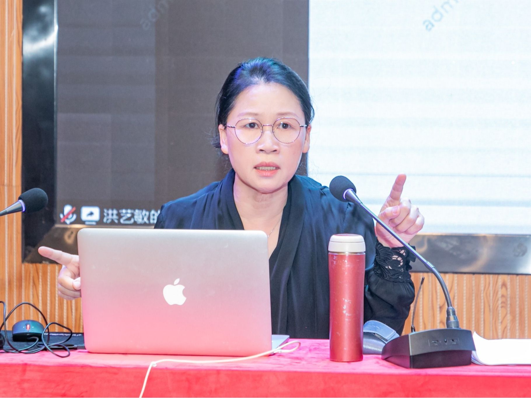 构建应用型人才培养体系——教育部评估专家洪艺敏教授走进开元集团网站指导评建工作