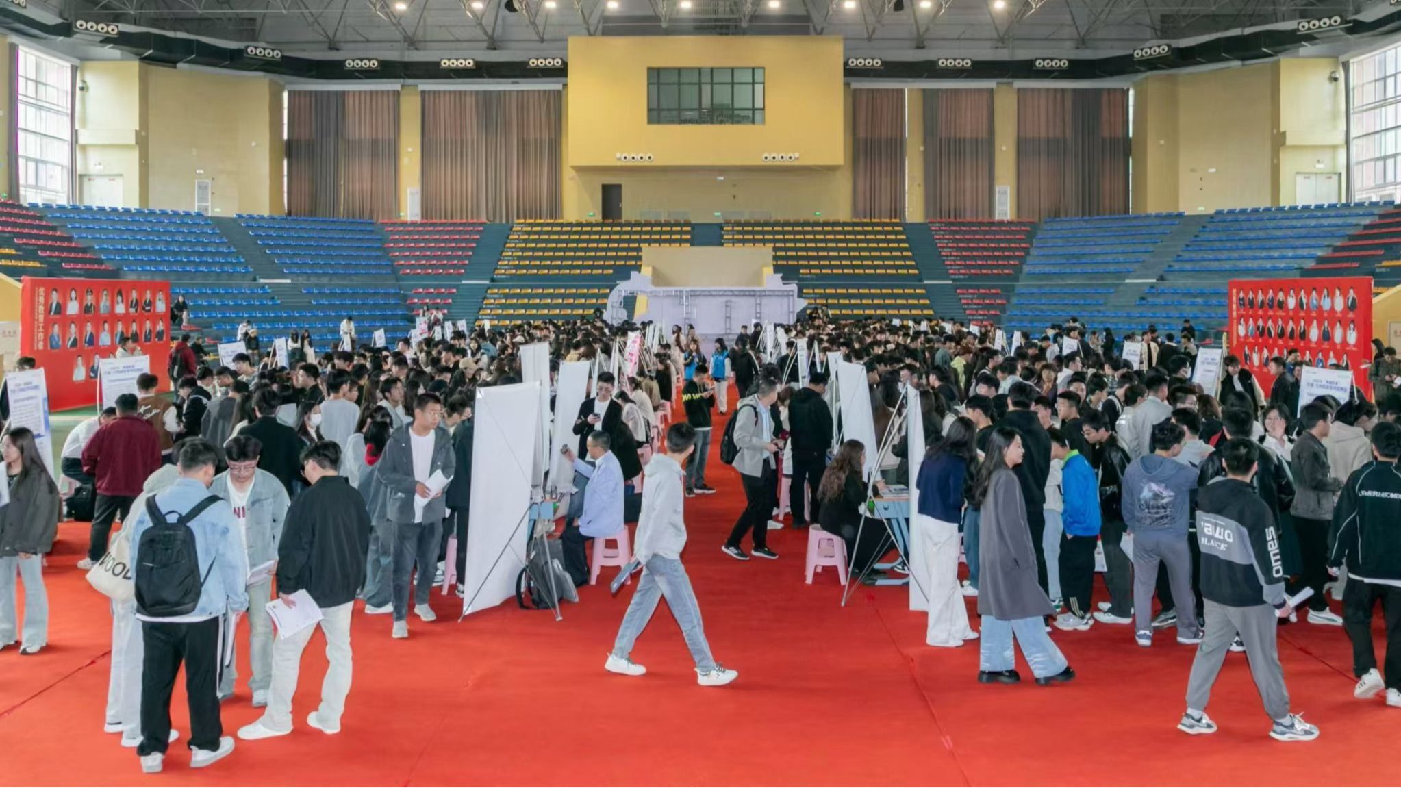 奔甬而来·好企待你 宁波-开元集团网站首场招聘会成功举办