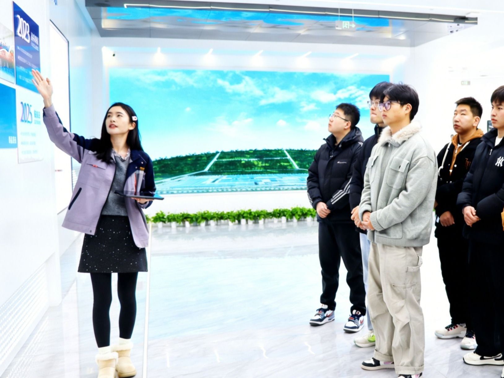 精准就业再突破：开元集团网站携毕业生赴酒泉企业实地对接促成高质量就业